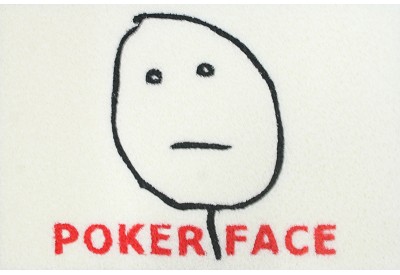 poker-face-branco-400x275
